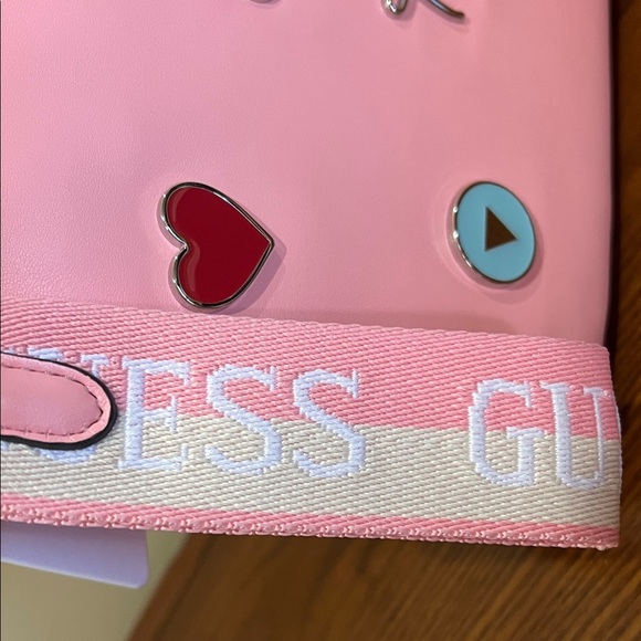 Guess | Clutch/Cosmetic/Travel Bag - Picture 9 of 16
